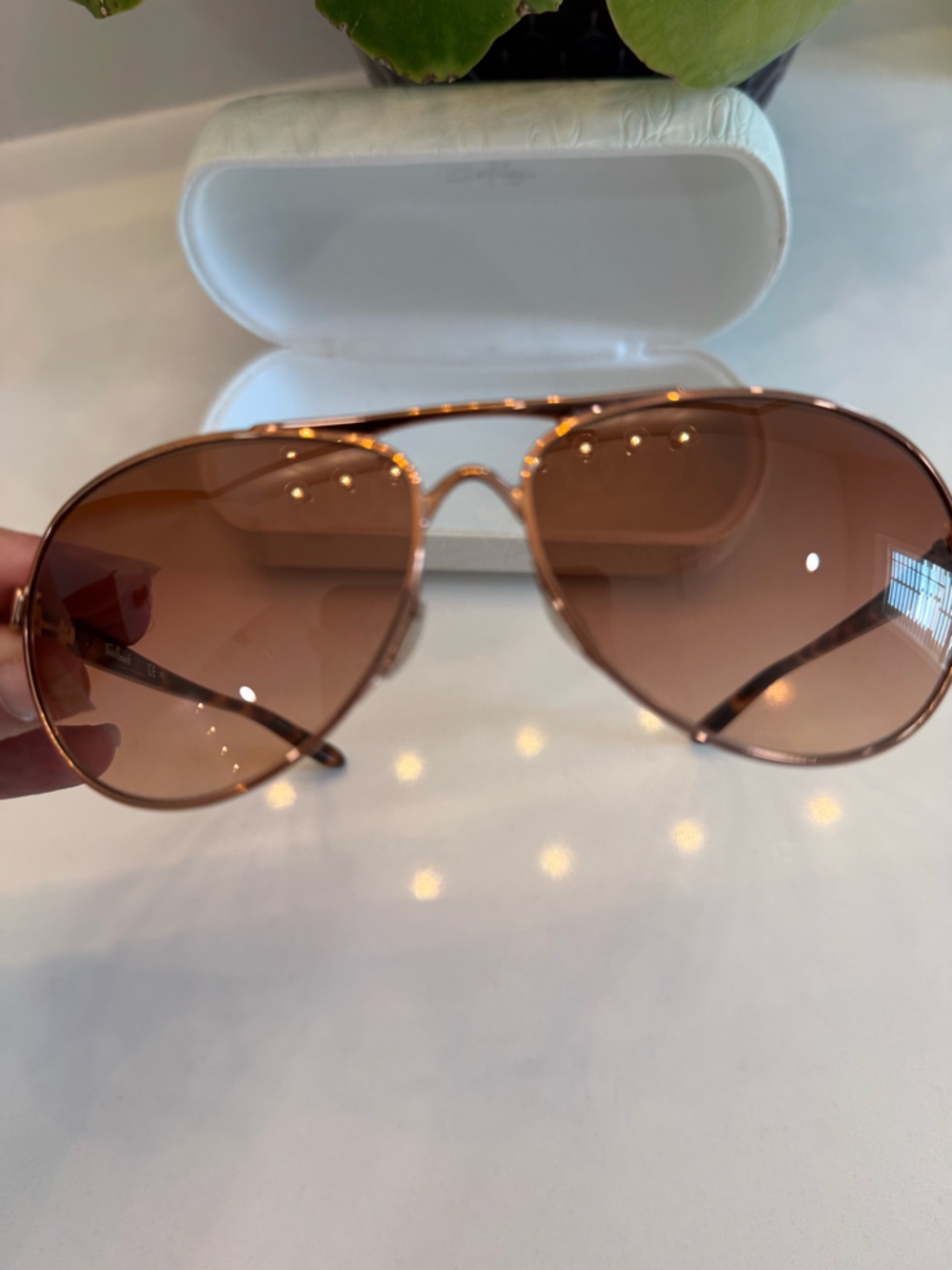Oakley Feedback Aviator Tortoiseshell Sunglasses with Rose Gold trim NWOT - Picture 4 of 15